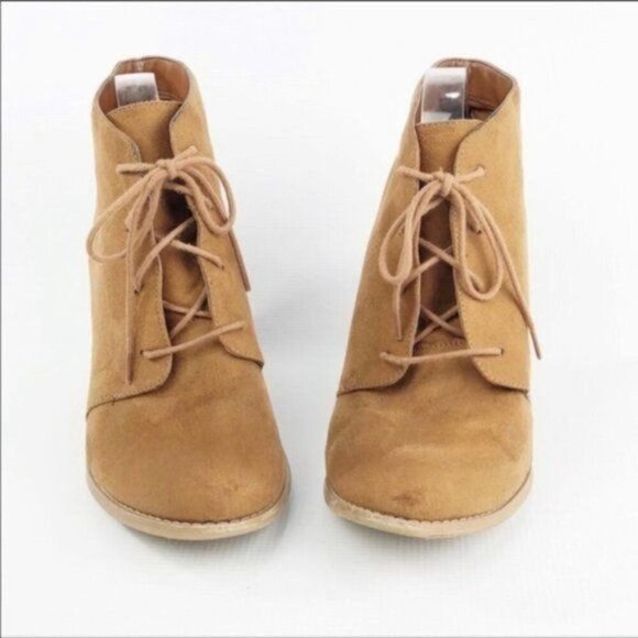 CALL IT SPRING Lace Up Tan Ankle Boots 11 - Picture 6 of 8